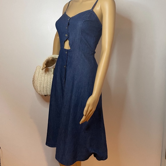 Minimalist spaghetti strap Jean cutout midi dress! - Picture 6 of 14
